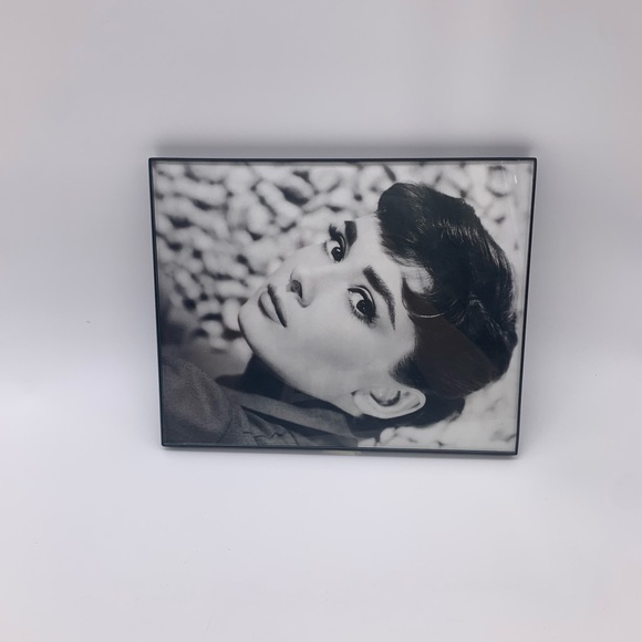 Audrey Hepburn Retro Vintage Celebrity Framed Magazine Print Wall Art - Picture 13 of 16